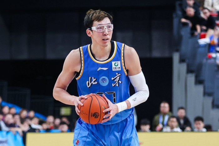 北京送四川24连败！周琦4中4砍11+7 麦基首秀12+6+3低开高走秀暴扣|卡迪姆赛|方硕|贝利|陈盈骏|贾维尔-麦基_新浪体育_新浪新闻